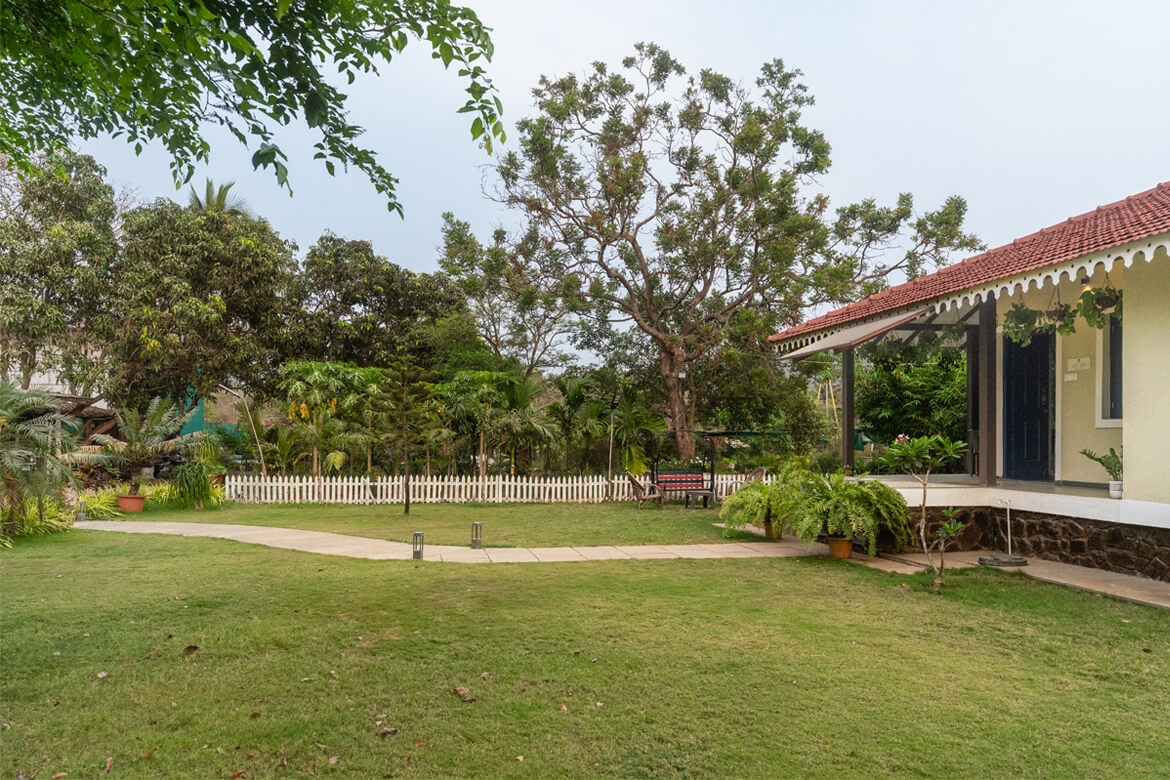 Gallery image M029077